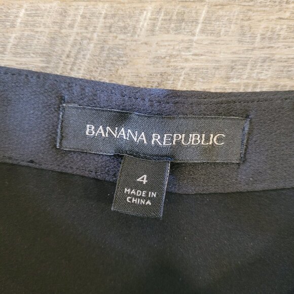 BANANA REPUBLIC | Scalloped Tiered Skirt | Sz. 4 - Picture 4 of 7